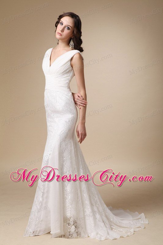 Fashionable V-neck Brush Train Chiffon and Lace Wedding Dress