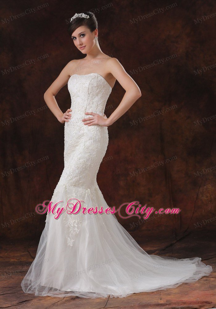 Trumpet Lace and Tulle Strapless Wedding Dress with Lace-up