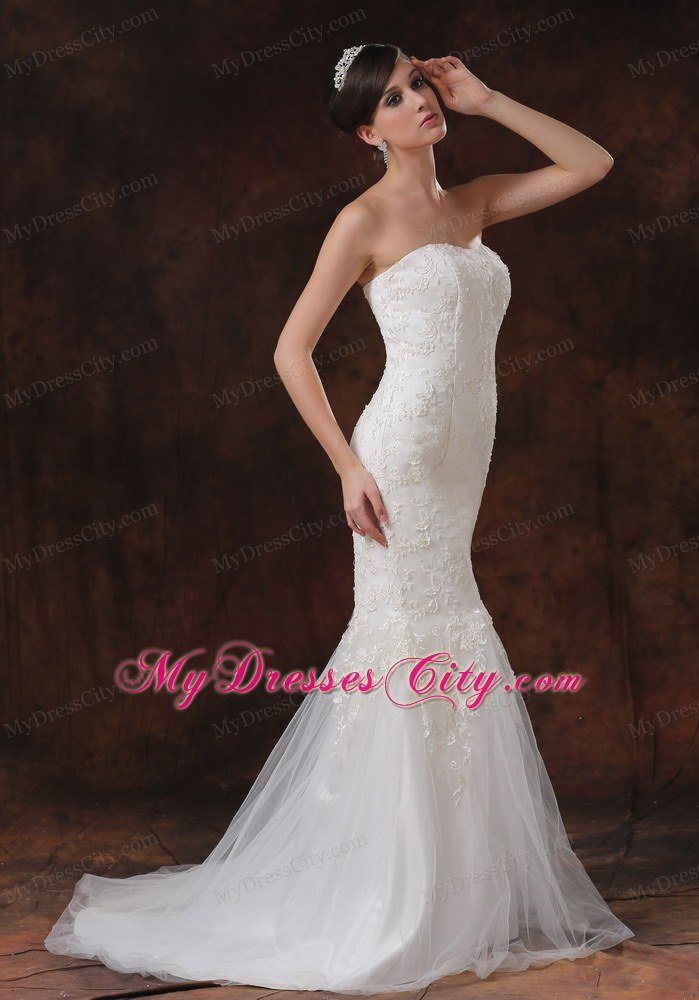 Trumpet Lace and Tulle Strapless Wedding Dress with Lace-up