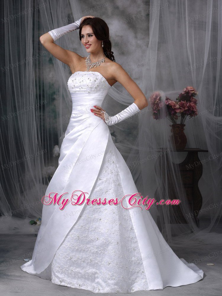 Beauty A-line Strapless Court Train Embroidery Wedding Dress