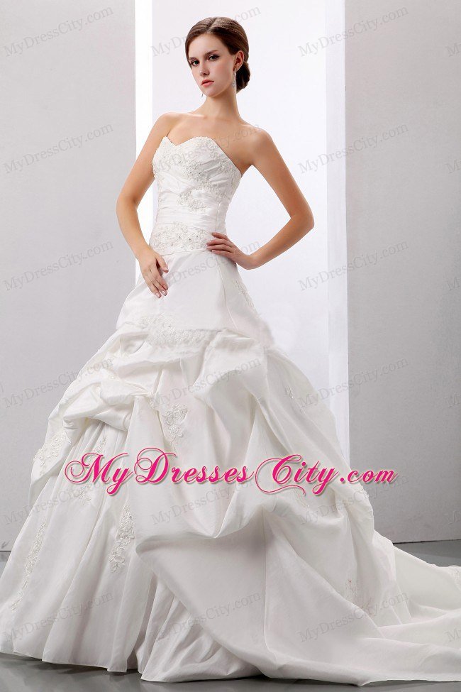 Princess Pick-ups and Appliques Sweetheart Church Wedding Gown