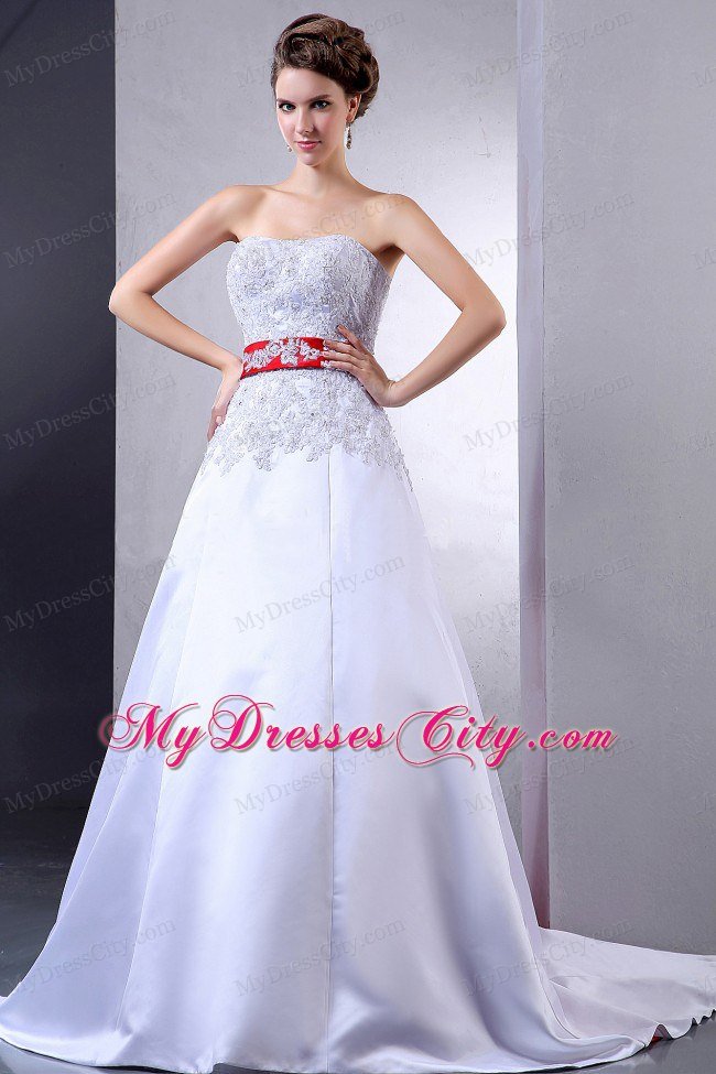 Luxurious Court Train Bridal Dress with Appliques and Red Sash