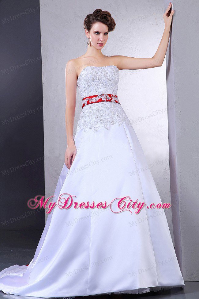 Luxurious Court Train Bridal Dress with Appliques and Red Sash