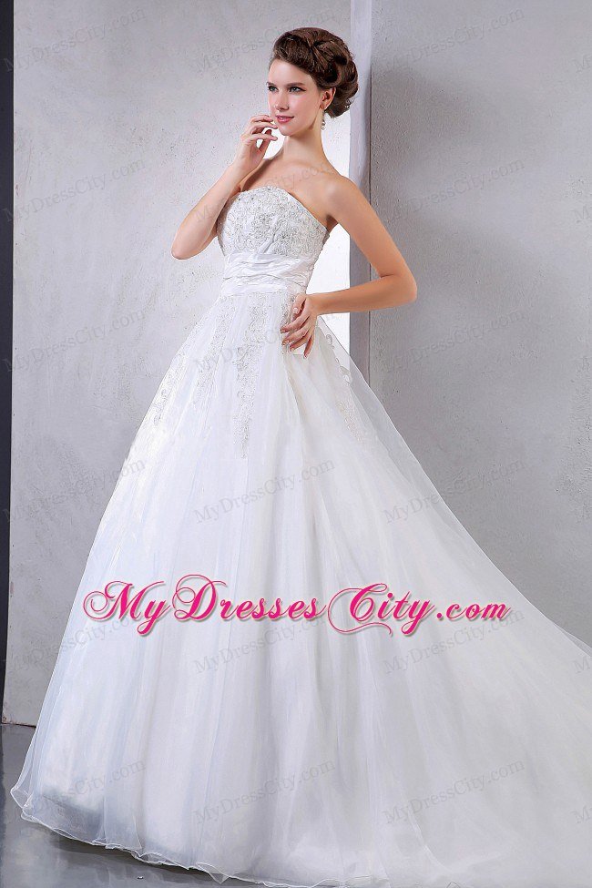 Pretty Ball Gown Appliques Lace-up Chapel Train Wedding Dress