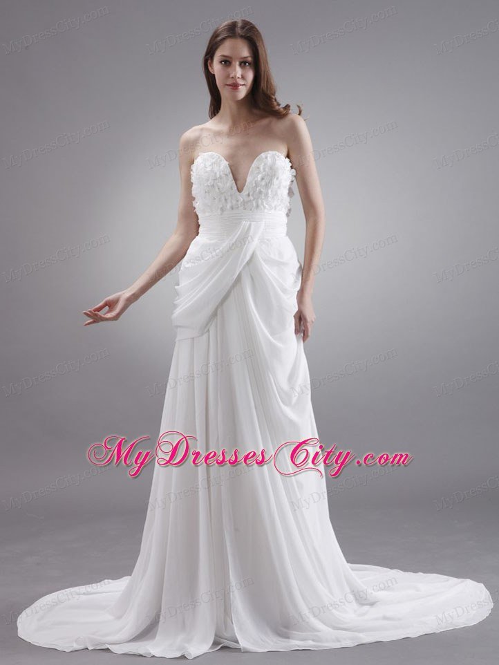 Elegant V-cut Sweetheart Court Train Chiffon Bridal Dress