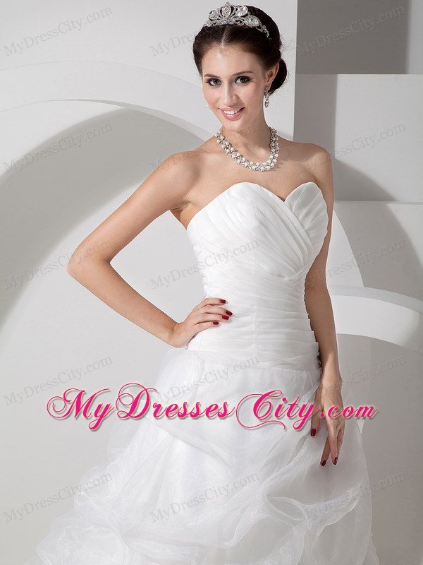 Low price A-line Sweetheart Brush Train Organza Ruching Wedding Dress