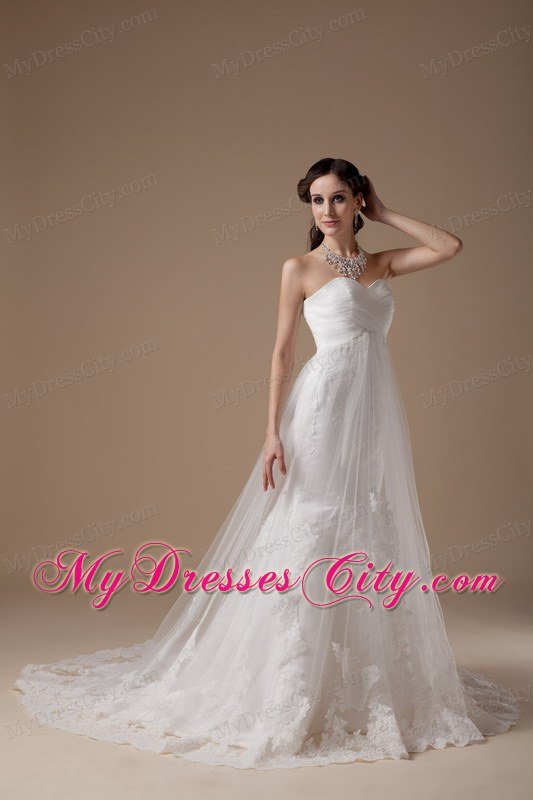 Wonderful A-line Sweetheart Brush Train Tulle and Lace Wedding Gowns