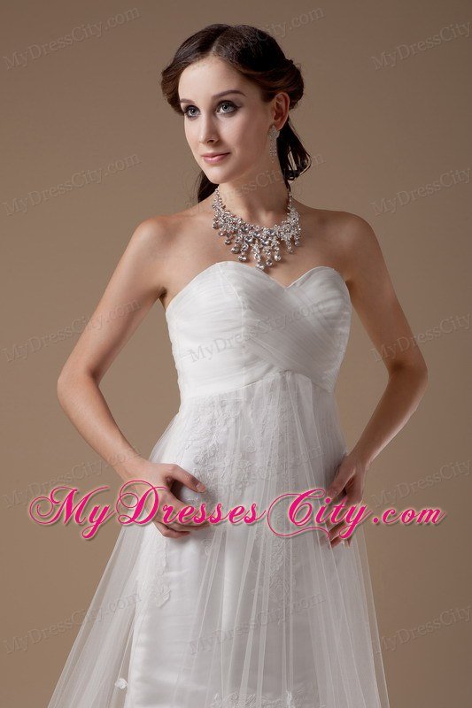 Wonderful A-line Sweetheart Brush Train Tulle and Lace Wedding Gowns