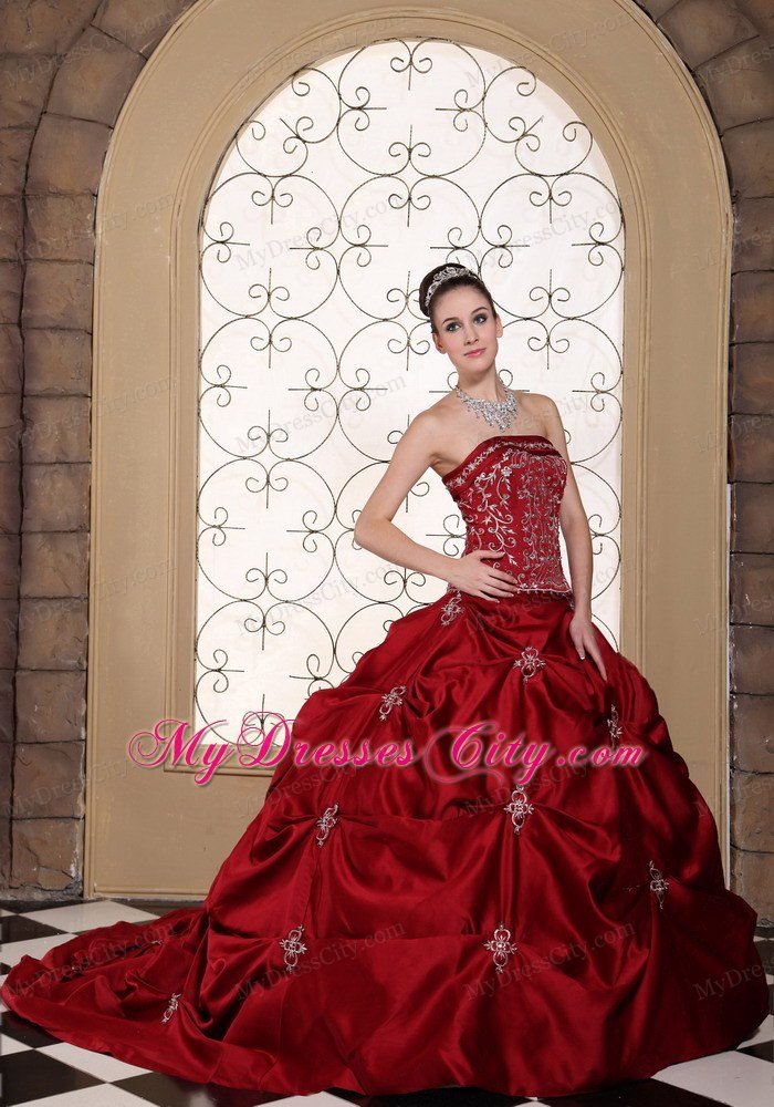 Wine Red Strapless Pick-ups Wedding Gown 2013 Corset Back