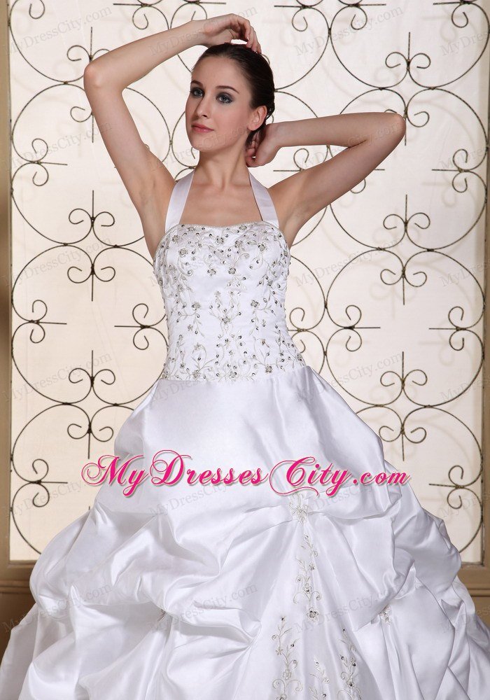 Recommended Halter Top Wedding Dress with Embroidery and Pick-ups