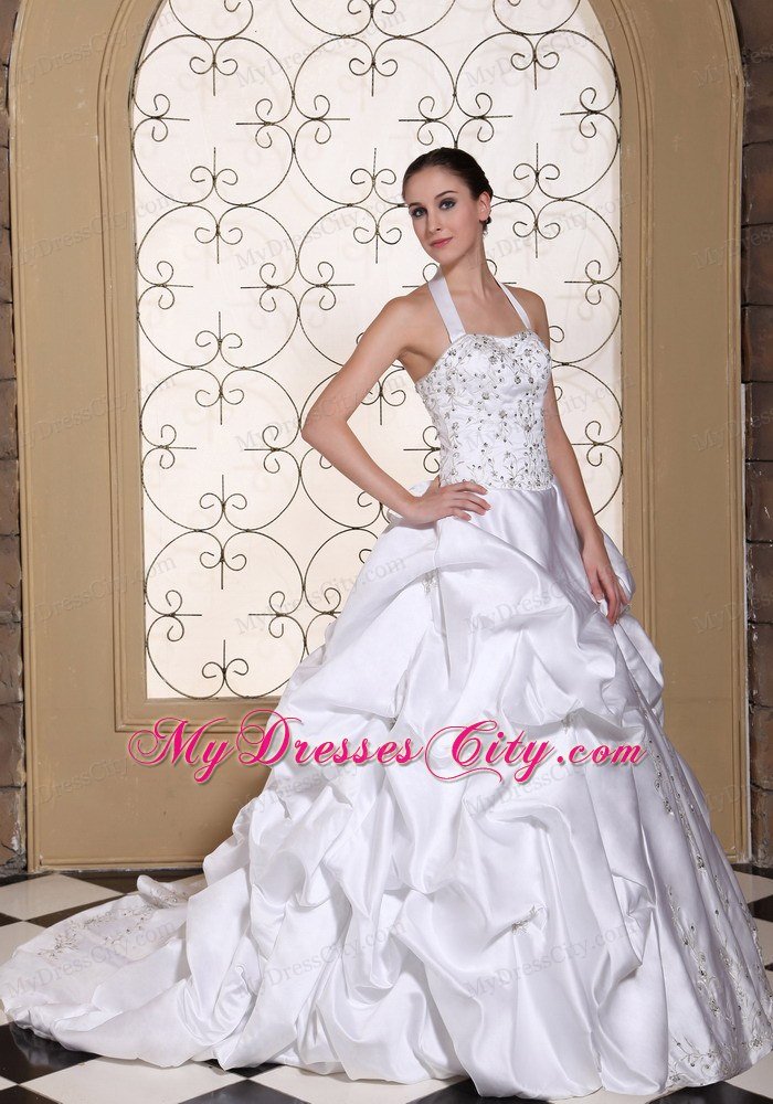 Recommended Halter Top Wedding Dress with Embroidery and Pick-ups