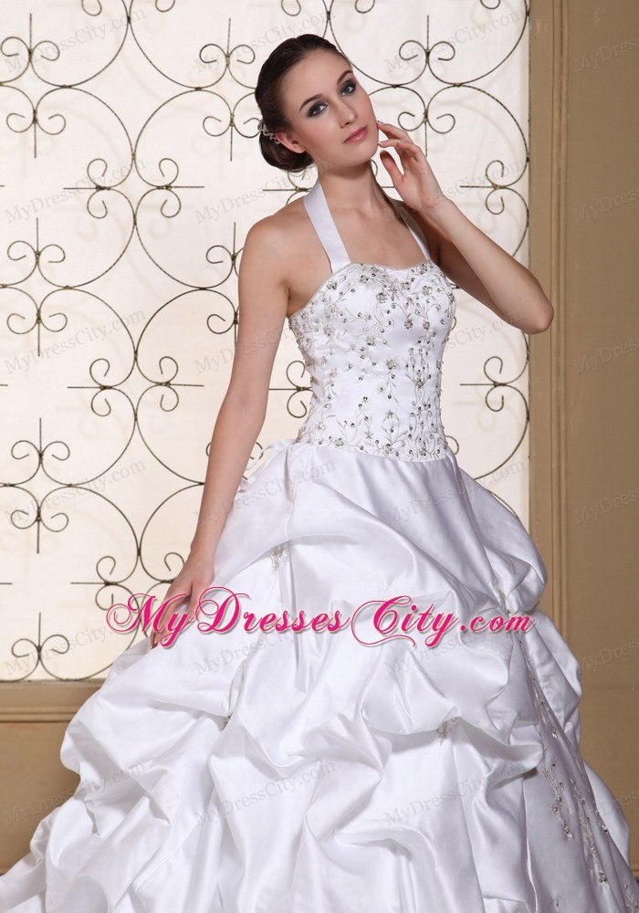 Recommended Halter Top Wedding Dress with Embroidery and Pick-ups