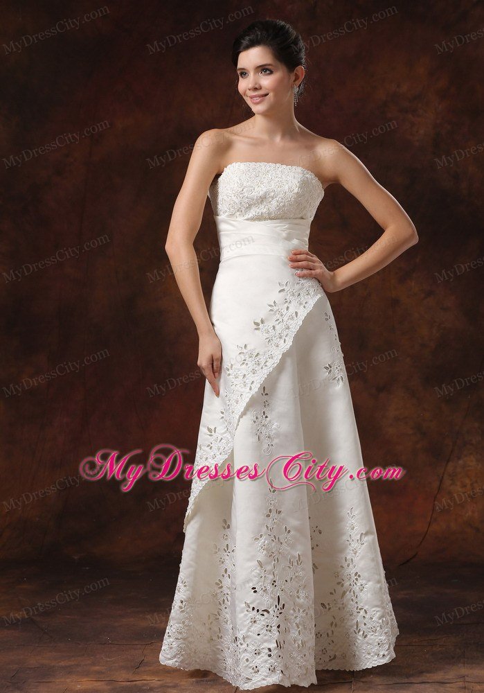 Vintage-inspired Long Strapless Wedding Dress With Lace Over Skirt