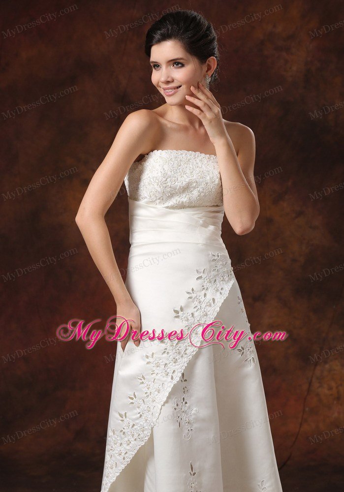 Vintage-inspired Long Strapless Wedding Dress With Lace Over Skirt