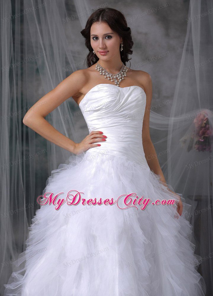 2013 Romantic A-line Sweetheart Taffeta and Tulle Ruffled Wedding Dress