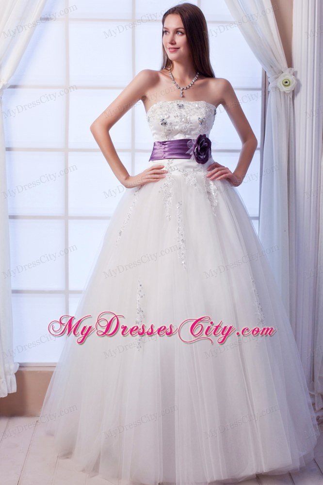 Beading Wedding Dress with Purple Flower Decorate Waist