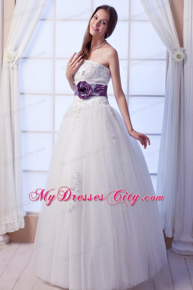 Beading Wedding Dress with Purple Flower Decorate Waist