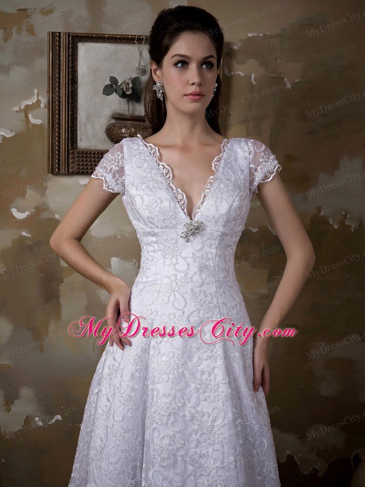 V-neck Embroidery Lace Bridal Dress with Short Sleeves