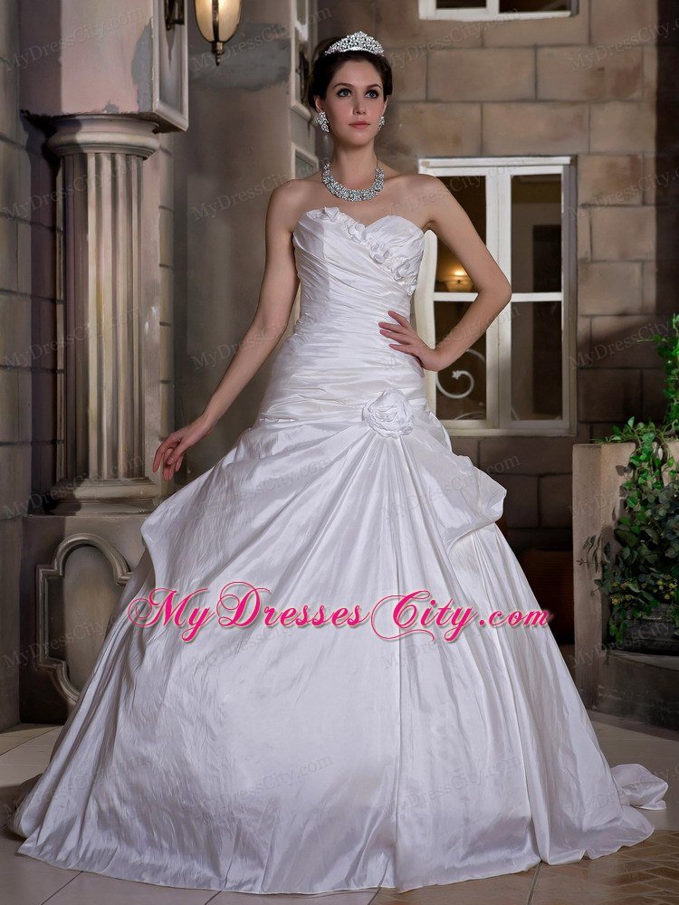 Sweetheart Hand-Made Flowers Ruched Bodice Wedding Gown