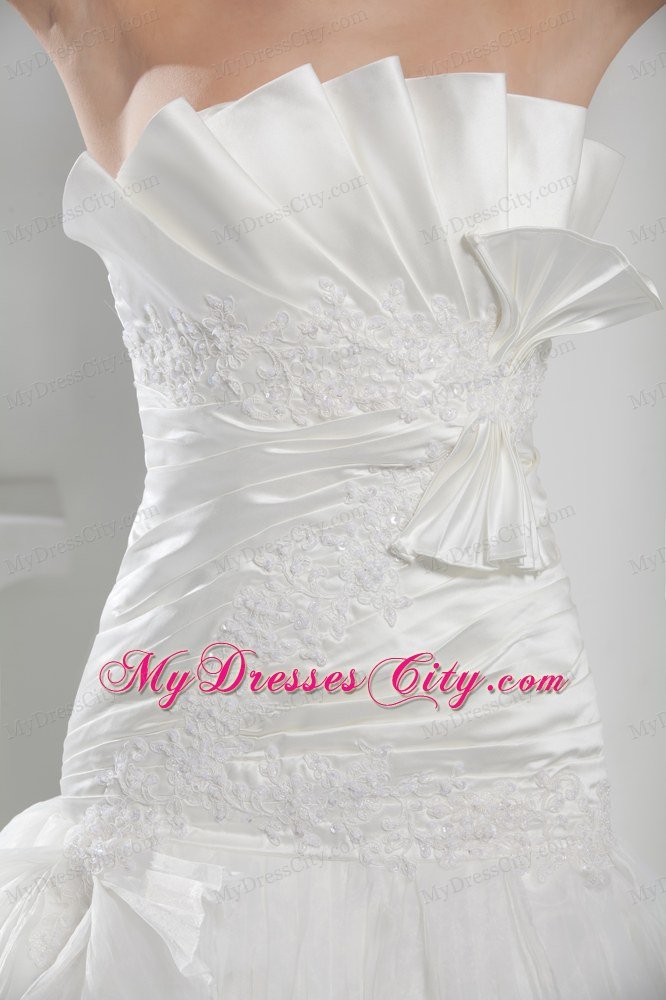 Appliques Ruffled Taffeta and Organza Court Train Wedding Dress