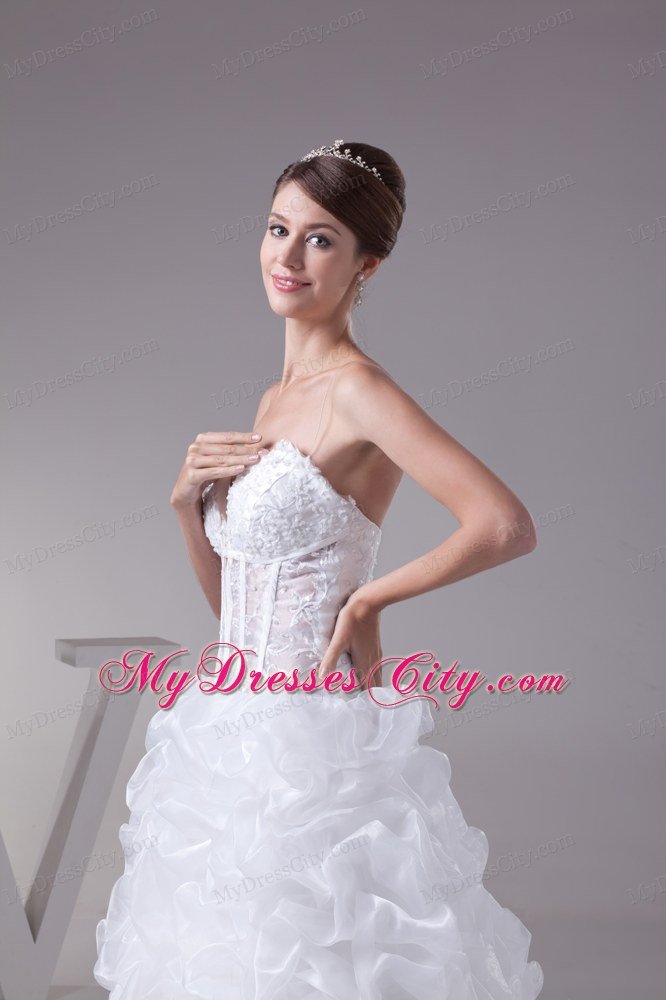 White Ball Gown Spaghetti Straps Ruffled Lace Wedding Dresses