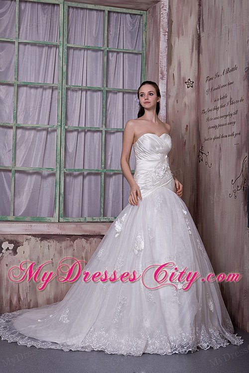 Romantic A-line Sweetheart Flowers Church Wedding Dress with Lace