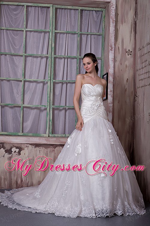 Romantic A-line Sweetheart Flowers Church Wedding Dress with Lace