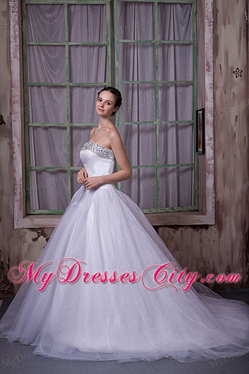 Affordable A-line Strapless Beading Wedding Dress with Clasp Handle