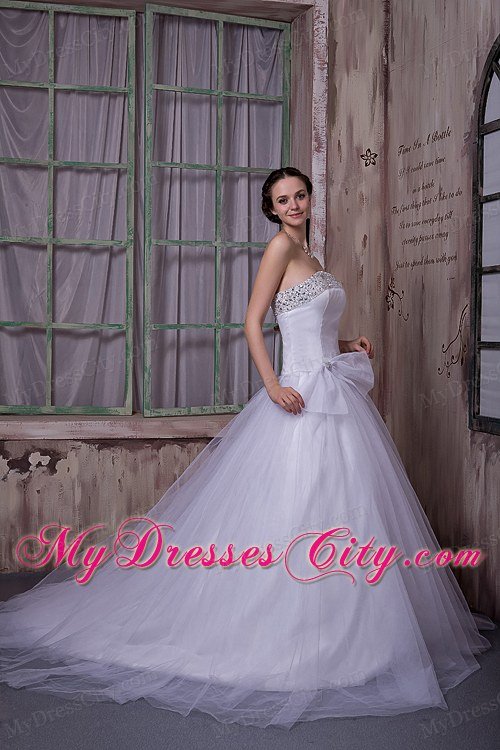 Affordable A-line Strapless Beading Wedding Dress with Clasp Handle