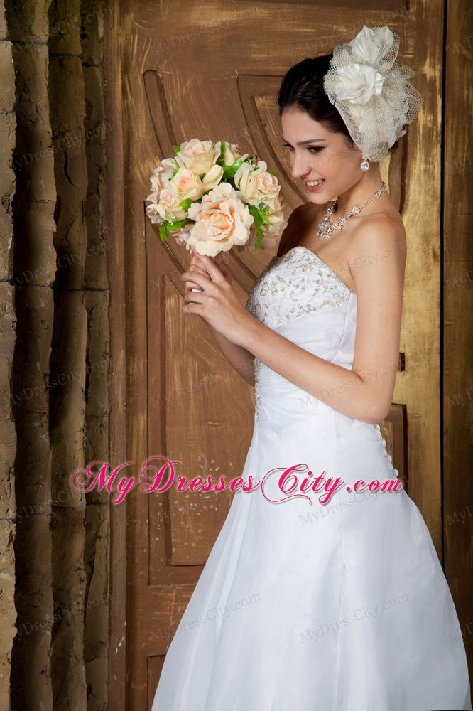 Spring Princess Strapless Embroidery Wedding Dress with Clasp Handle