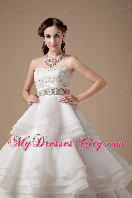 Elegant A-line Strapless Beading Appliques Wedding Dress for Church