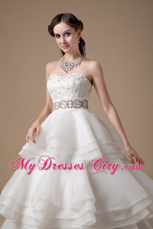 Elegant A-line Strapless Beading Appliques Wedding Dress for Church