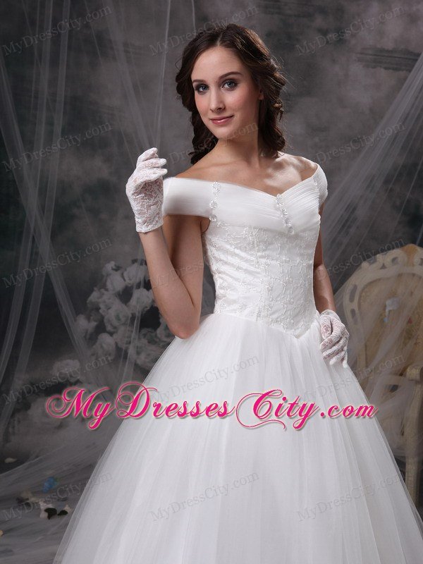 Beautiful Off The Shoulder Beading Appliques Garden Wedding Gowns