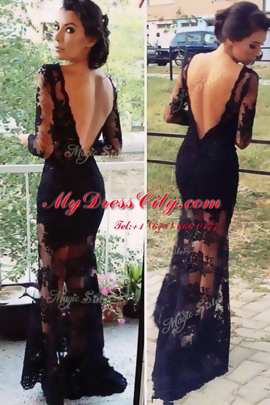 Extravagant Black Scalloped Neckline Lace Long Sleeves Backless