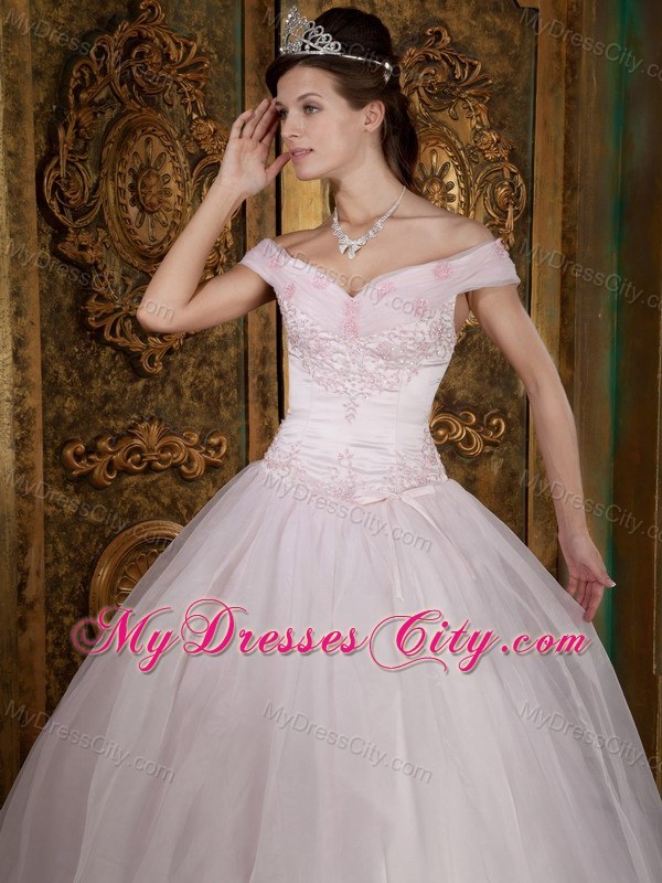 Light Pink Off The Shoulder Appliques Organza Sweet 15 Dresses