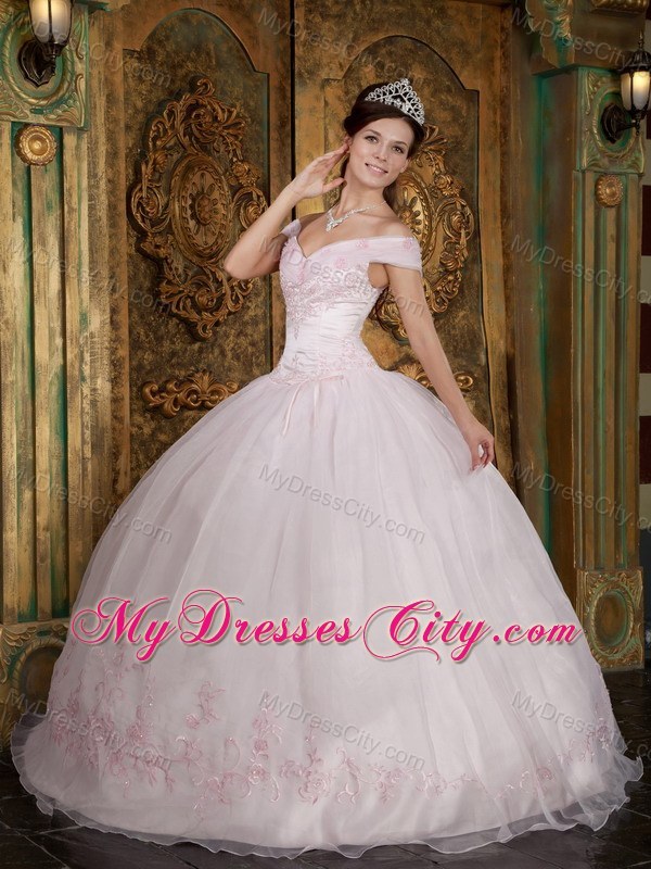 Light Pink Off The Shoulder Appliques Organza Sweet 15 Dresses