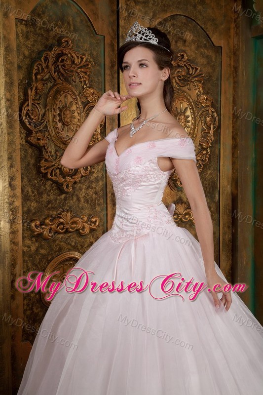 Light Pink Off The Shoulder Appliques Organza Sweet 15 Dresses