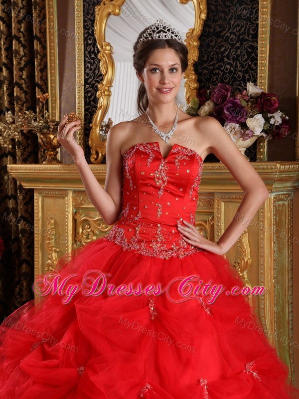 V-cut Neck Red Strapless Pick-ups Tulle Quinceanera Dress