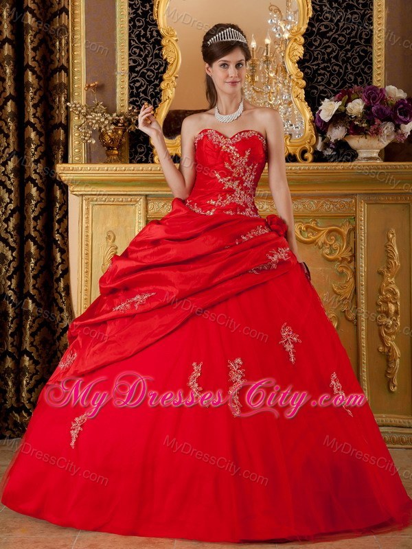 Red Sweetheart Taffeta Quinceanera Dress with Appliques