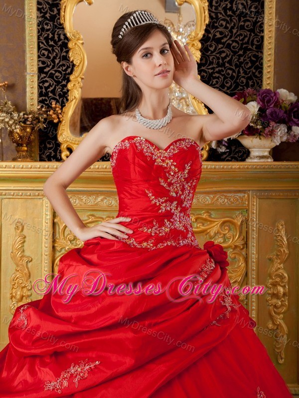 Red Sweetheart Taffeta Quinceanera Dress with Appliques