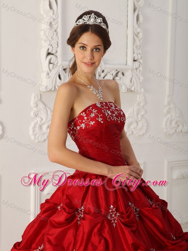 Wine Red Taffeta Appliques and Beading Sweet 16 Dresses