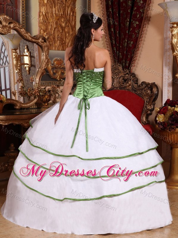 Spring Green and White Quinceanera Dress with Embroidery