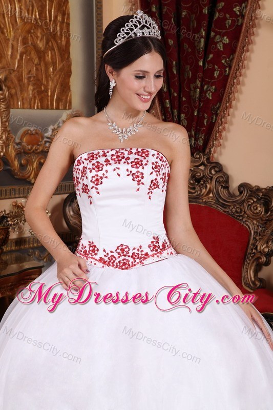 Embroidery Puffy White Quinceanera Dress for Spring