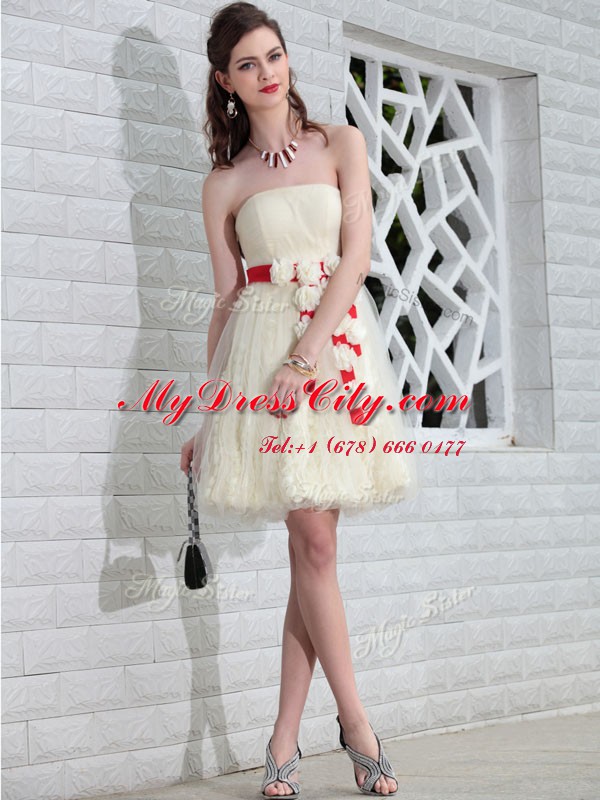 Glamorous Column/Sheath Prom Dresses White Strapless Tulle and Lace Sleeveless Floor Length Backless