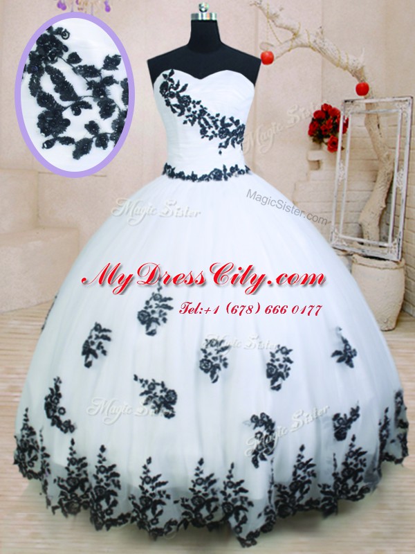 Ball Gowns Quinceanera Dresses White Sweetheart Organza Sleeveless Floor Length Lace Up