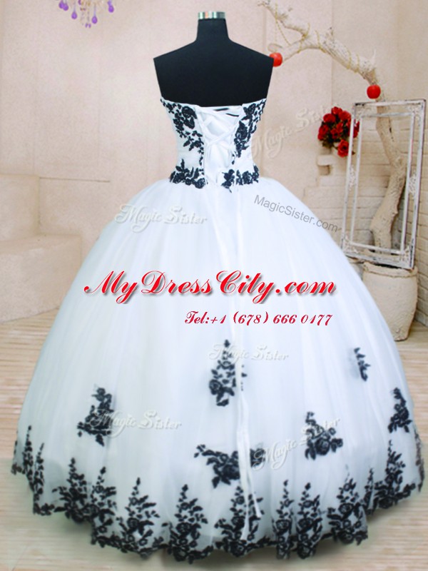 Ball Gowns Quinceanera Dresses White Sweetheart Organza Sleeveless Floor Length Lace Up