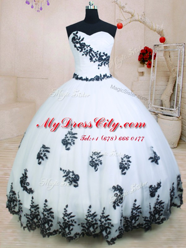 Ball Gowns Quinceanera Dresses White Sweetheart Organza Sleeveless Floor Length Lace Up