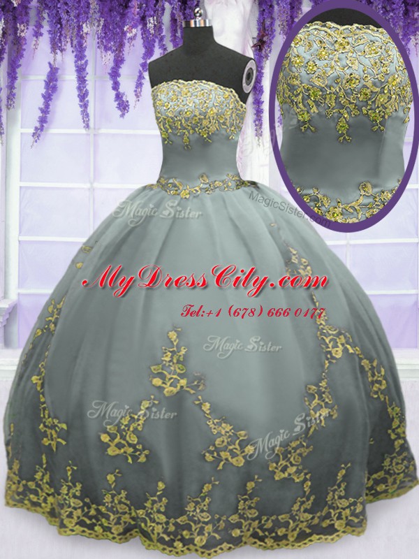 Extravagant Tulle Strapless Sleeveless Zipper Appliques Quince Ball Gowns in Grey