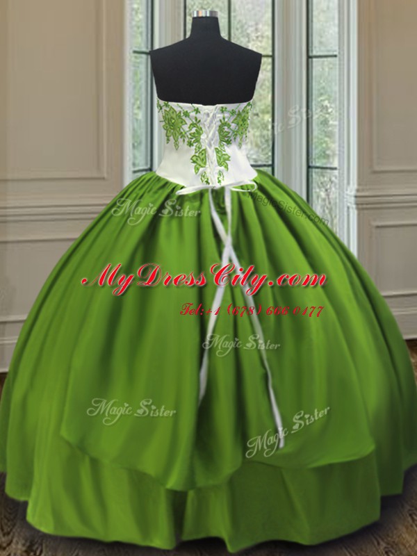 Luxury Olive Green Ball Gowns Sweetheart Sleeveless Taffeta Floor Length Lace Up Embroidery Sweet 16 Dresses