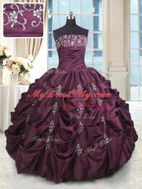 Fashionable Pick Ups Floor Length Burgundy Quinceanera Dresses Strapless Sleeveless Lace Up